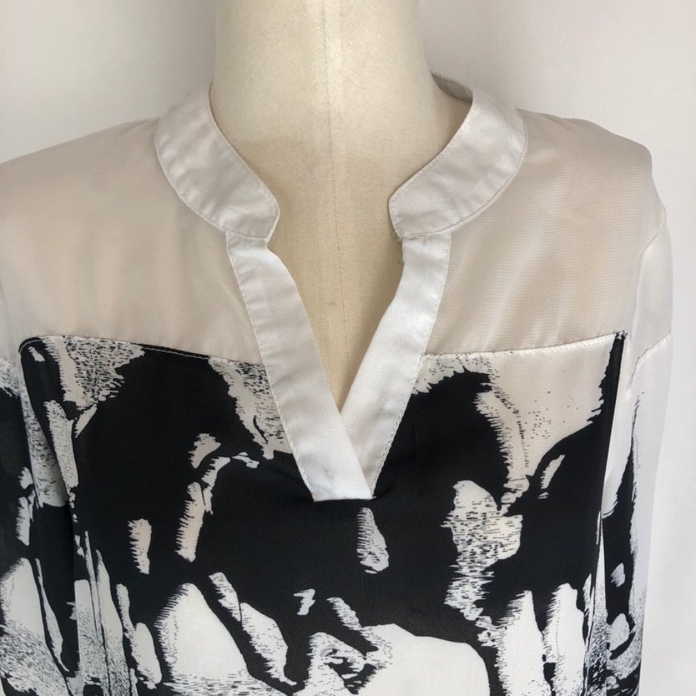 C.O.C. Galloping Horses Black and White Tunic - Picture 4 of 7